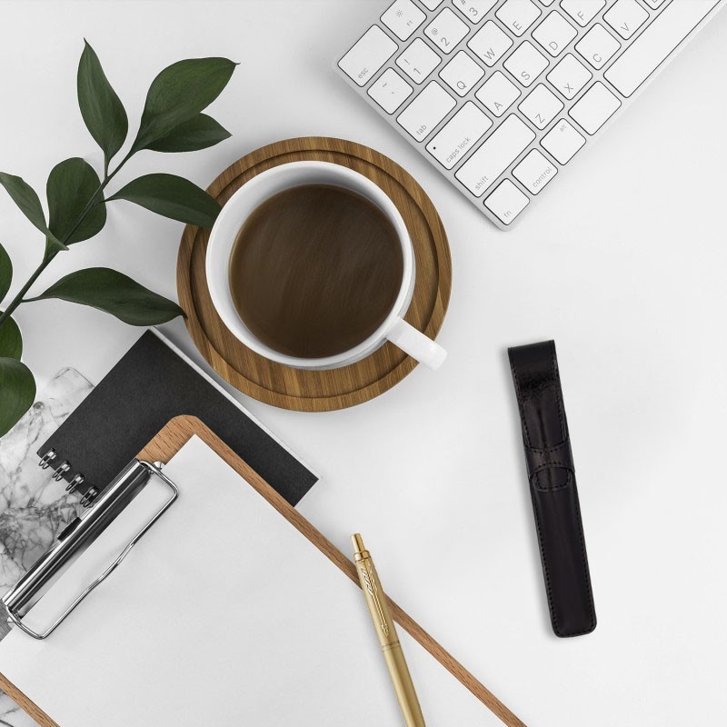 Skórzane, czarne etui z zaokrąglonymi bokami [E00136]