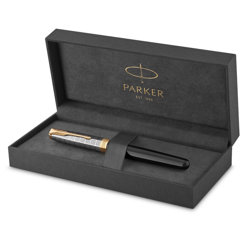 Pióro Parker ze złotą stalówką - Pióro wieczne Parker Sonnet Metal & Black GT 18k. [2119784] | Parkersklep.com