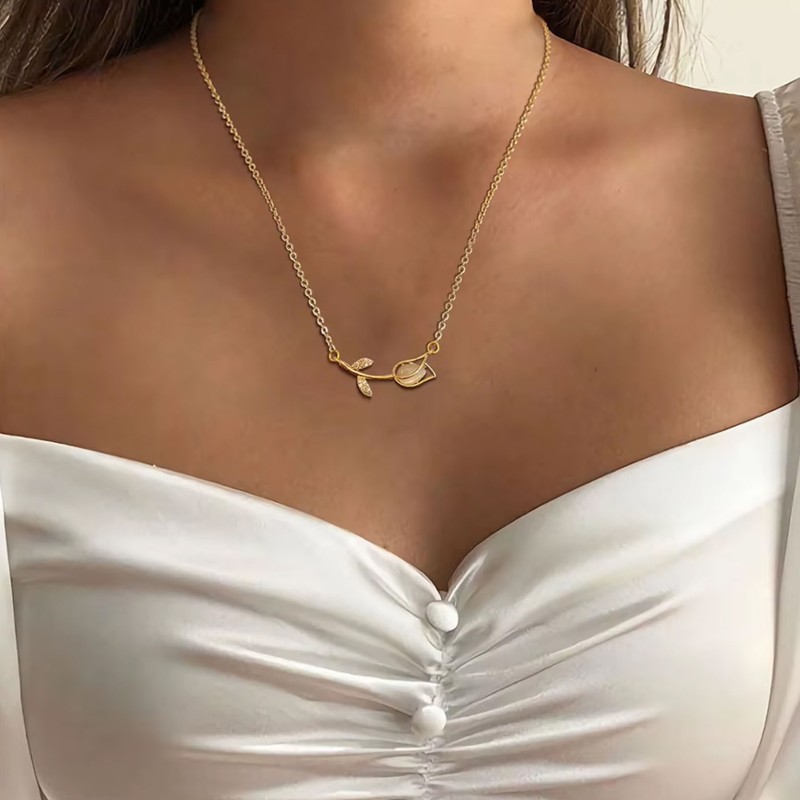 Naszyjnik stalowy złoty - kwiatek [BM025]