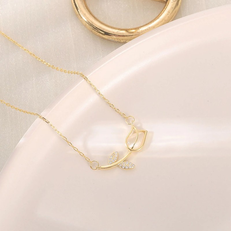 Naszyjnik stalowy złoty - kwiatek [BM025]