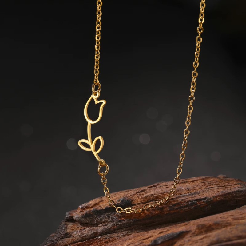 Naszyjnik stalowy złoty - kwiatek [BM033]